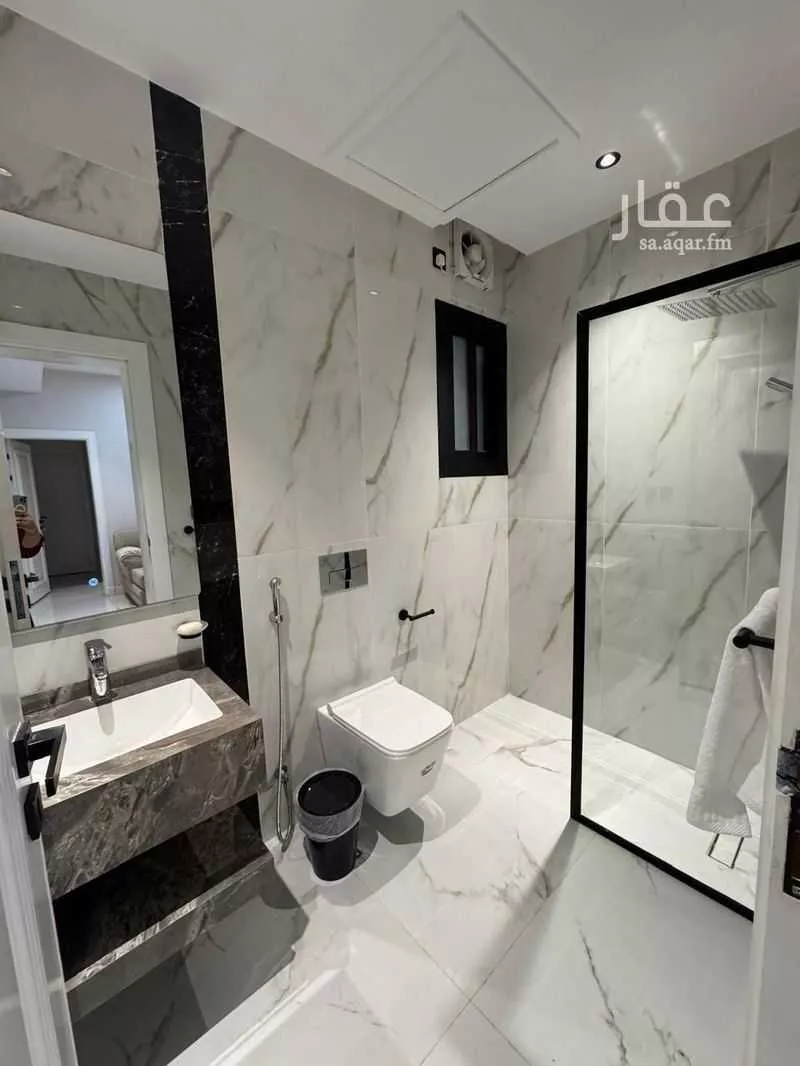 3 bedroom floor in Al Rehab 7