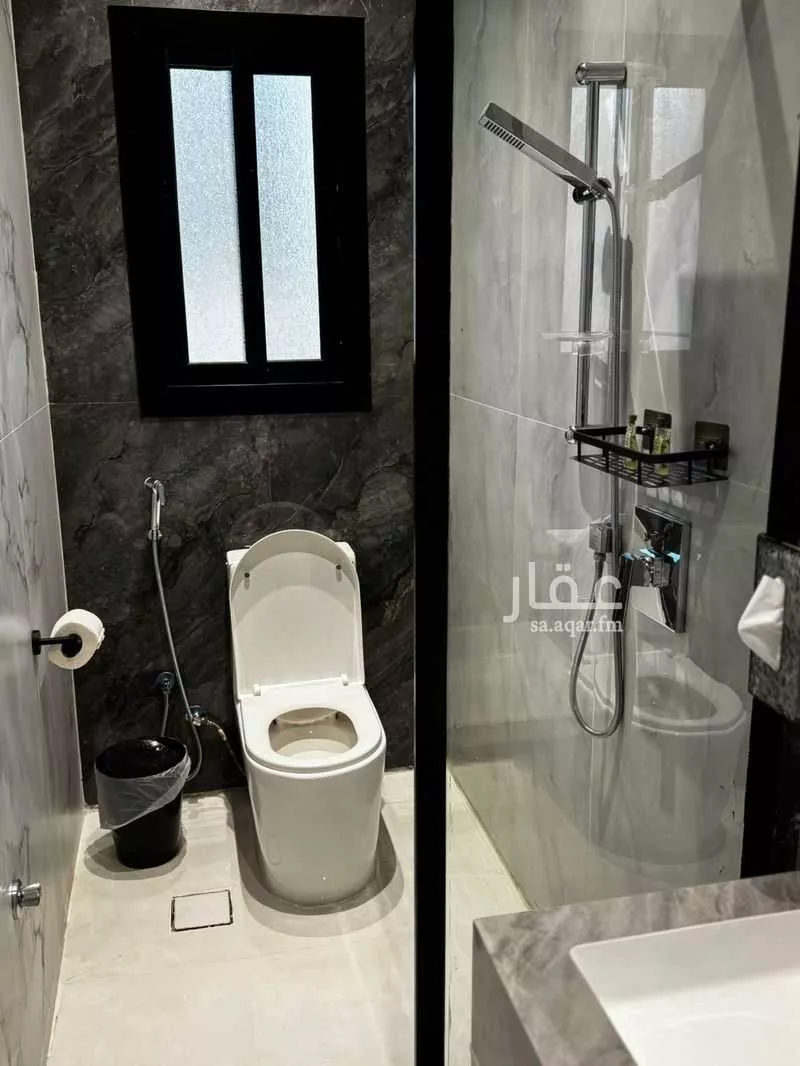 3 bedroom floor in Al Rehab 8