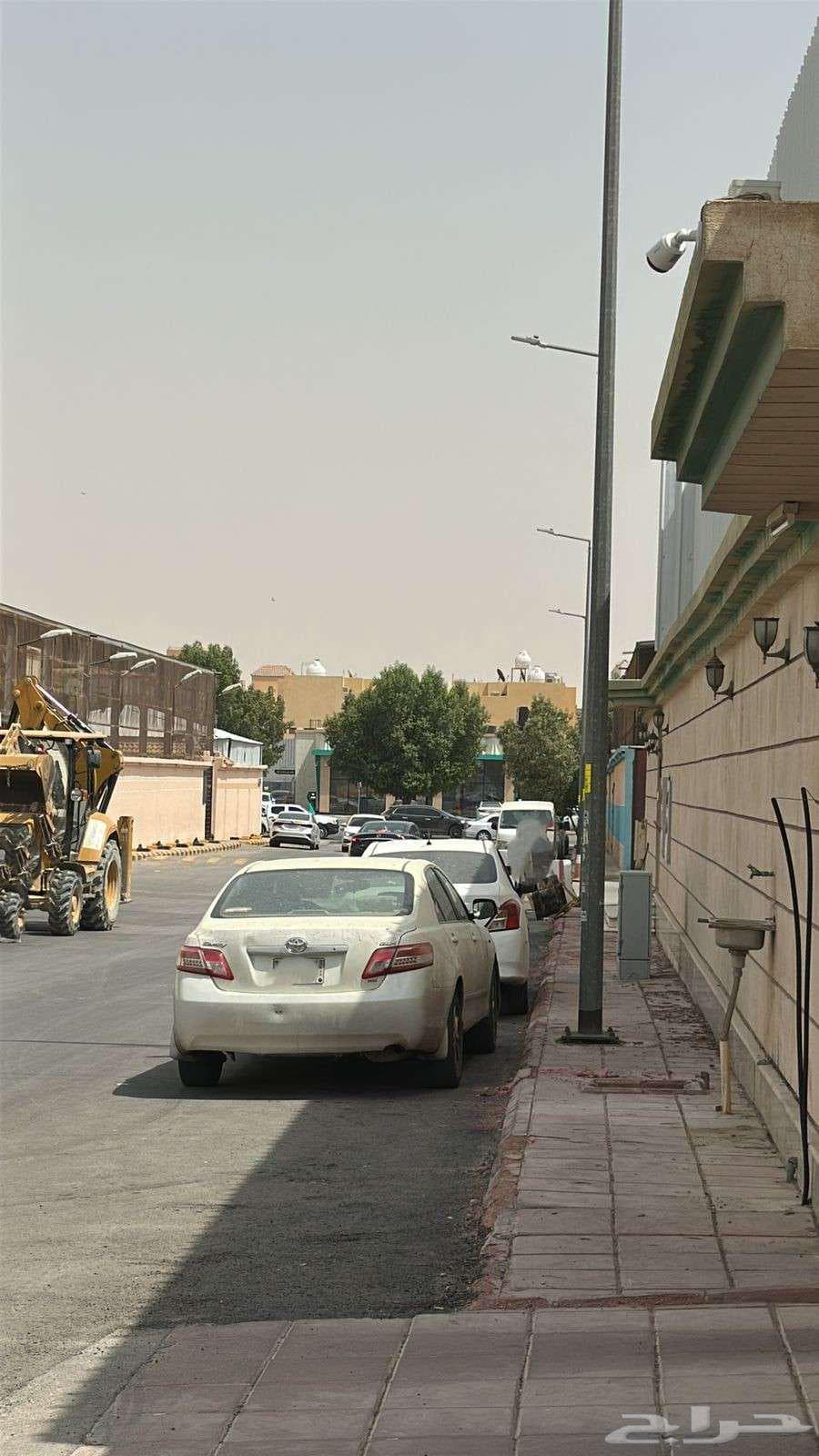 فيلا  في العزيزية 3