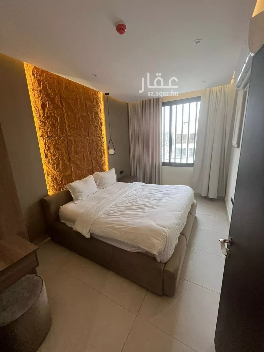 شقة 1 غرف في العارض 10