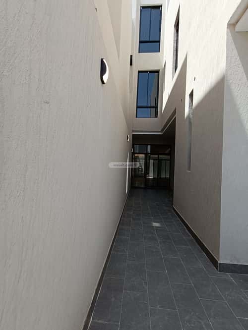 فيلا 5 غرف في الملك فيصل 15