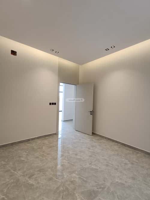 فيلا 5 غرف في الملك فيصل 8