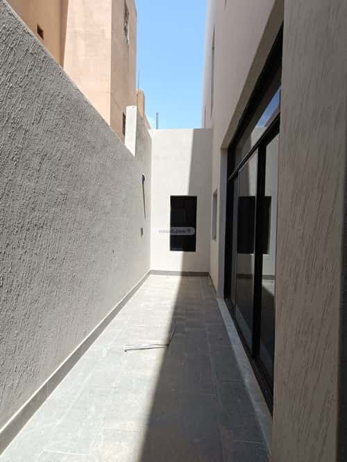 فيلا 5 غرف في الملك فيصل 9