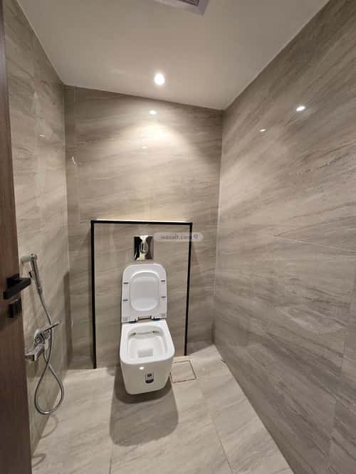 6 bedroom villa in Al Rimal 3