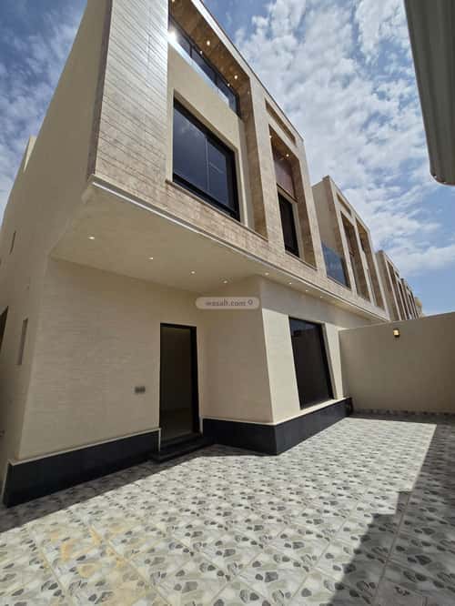 6 bedroom villa in Al Rimal 7