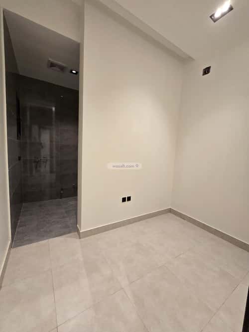 5 bedroom floor in Al Munsiyah 3