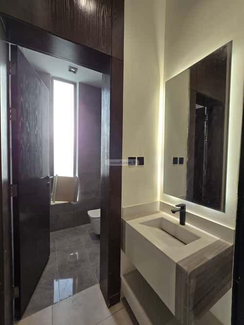 5 bedroom floor in Al Munsiyah 5