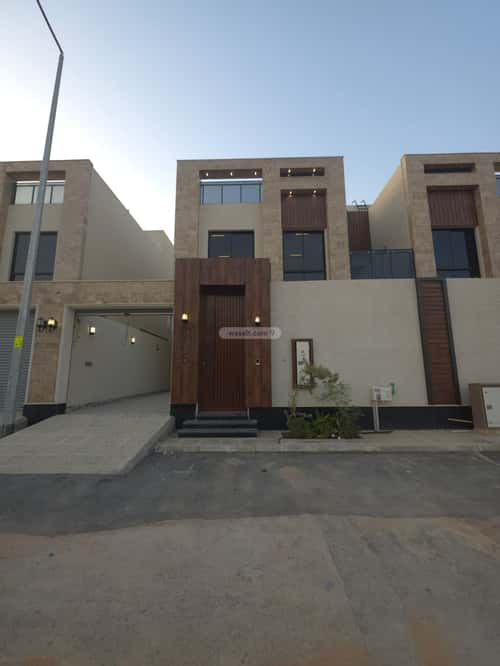 6 bedroom villa in Al Rimal 9