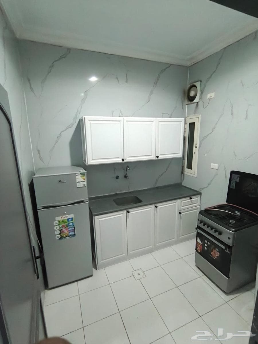 شقة 1 غرف في السلامة 4