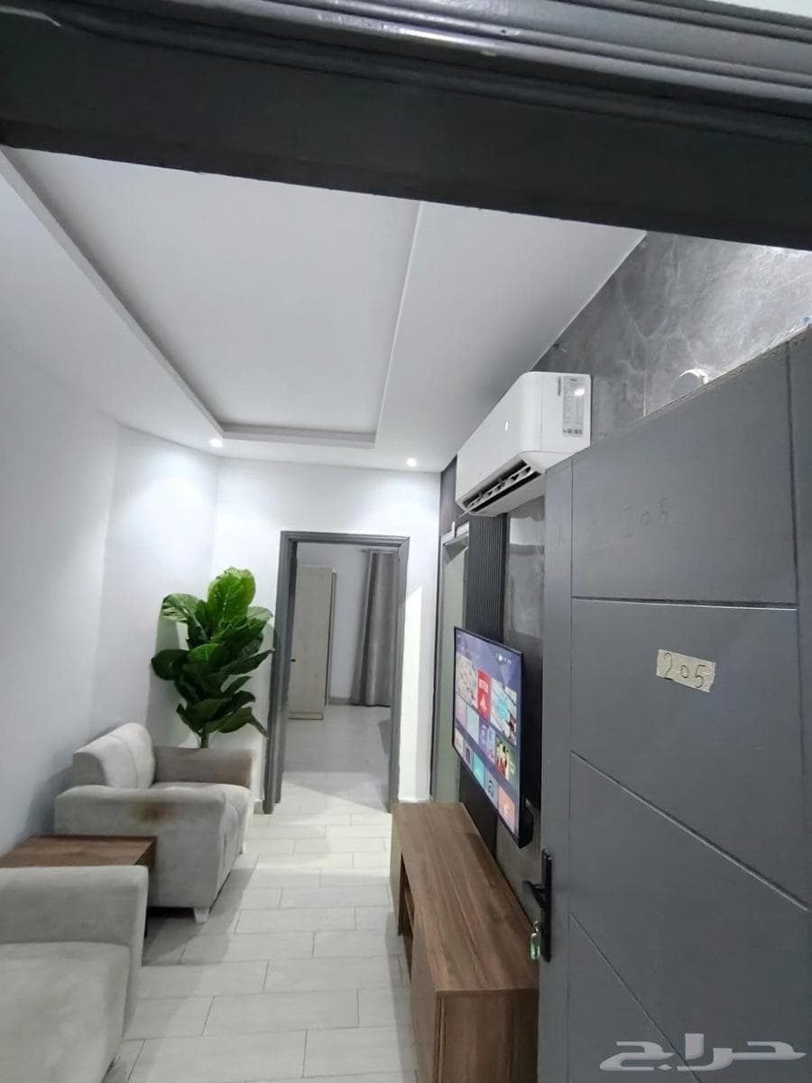 شقة 1 غرف في السلامة 5