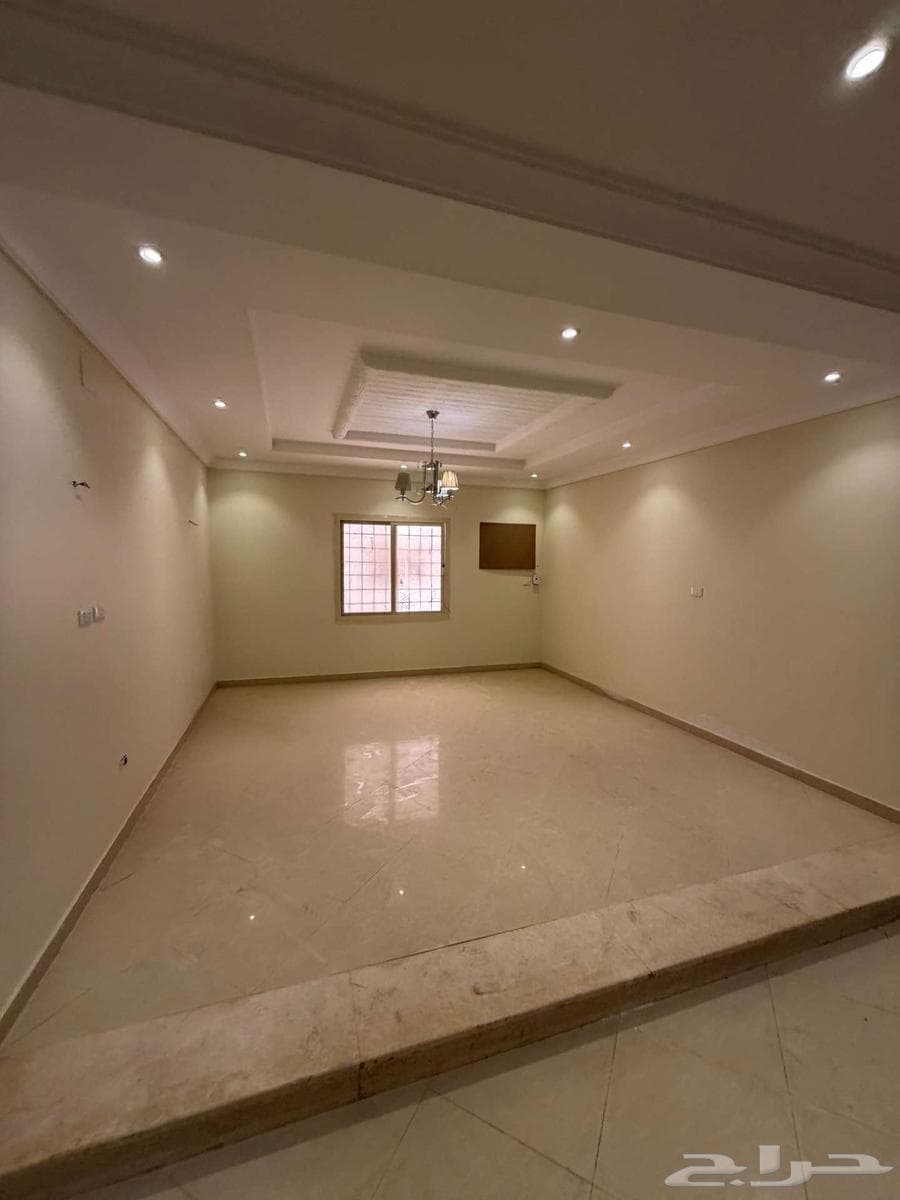 6 bedroom apartment in Al Marwa 2