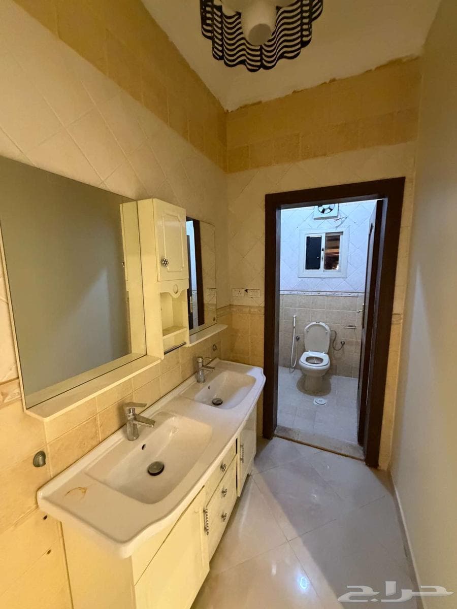 6 bedroom apartment in Al Marwa 13