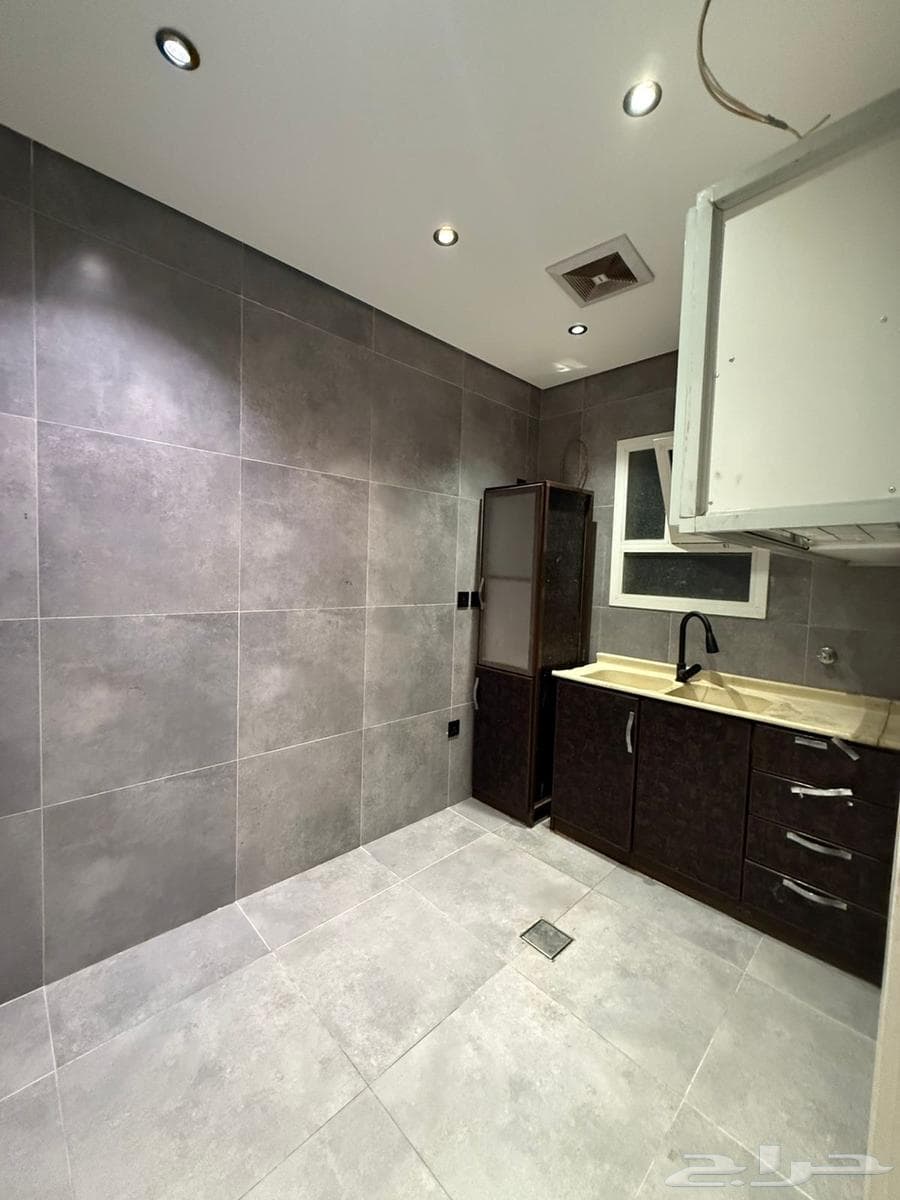 1 bedroom apartment in Al Fayha 3