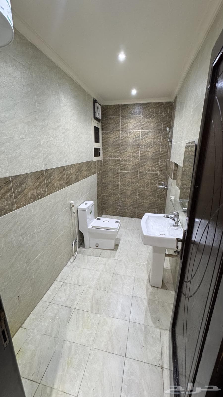 شقة 5 غرف في مشرفة 16