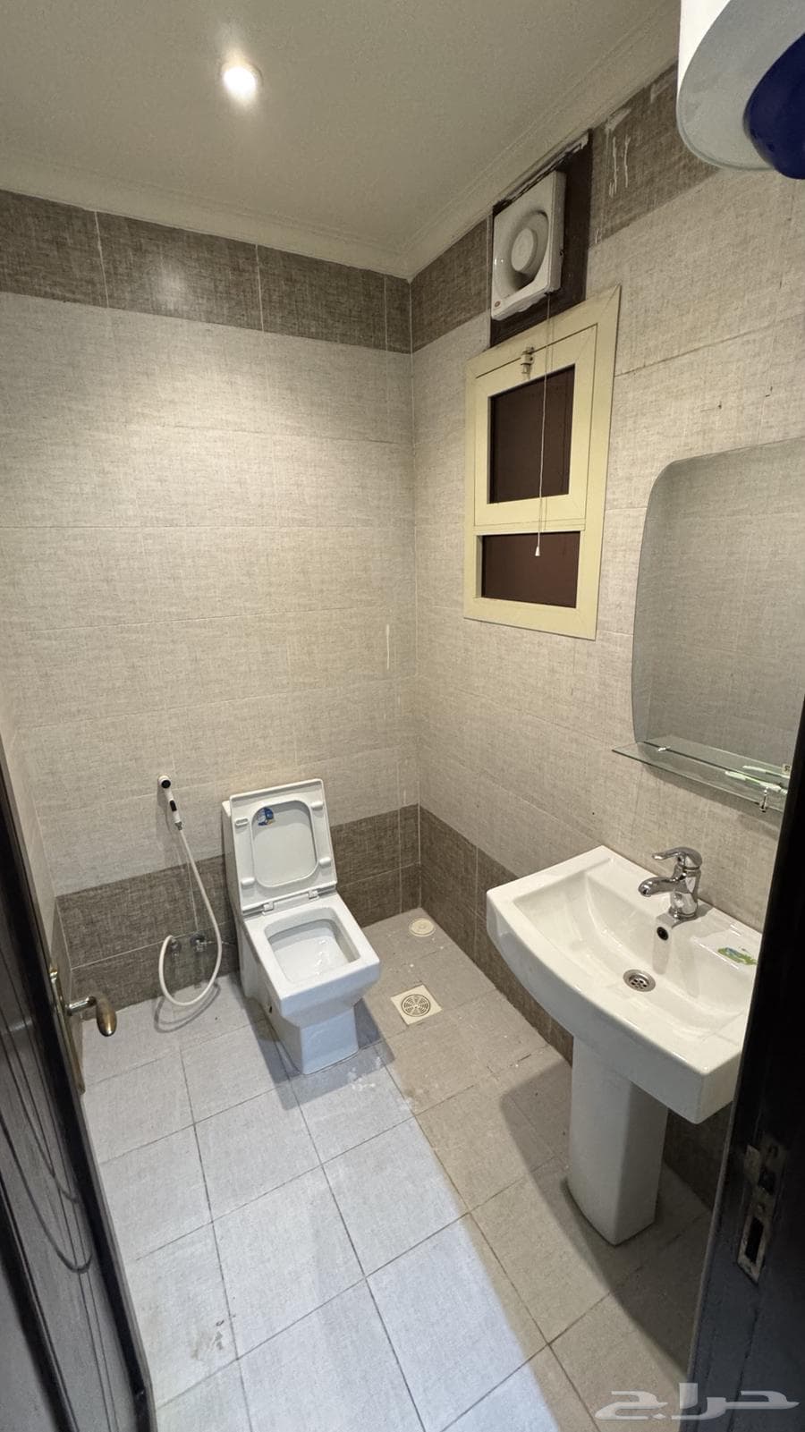 شقة 5 غرف في مشرفة 5