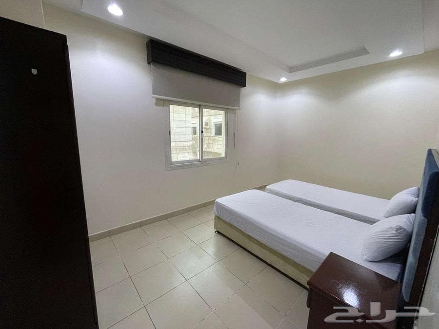 شقة 1 غرف في الرويس 5