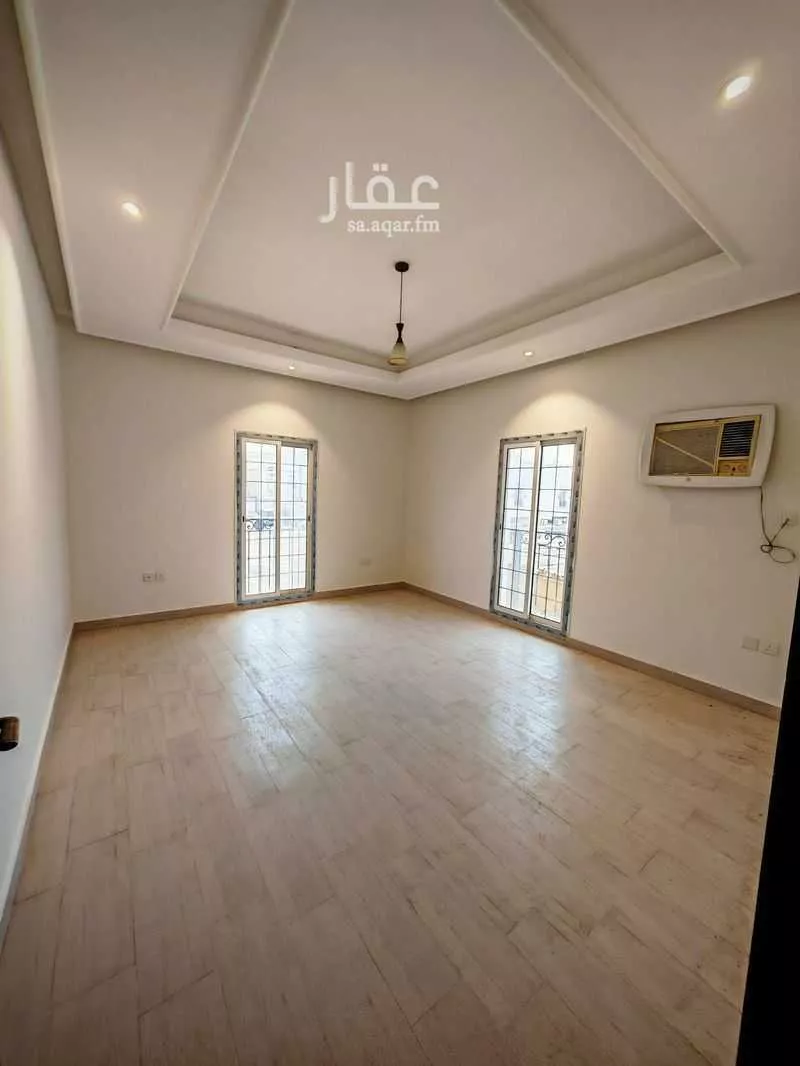 525 sqm building in Al Yaqout 12