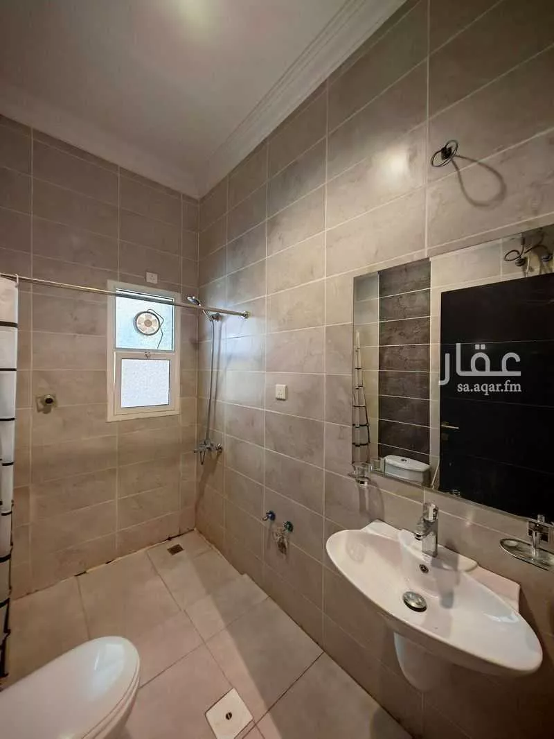 525 sqm building in Al Yaqout 18