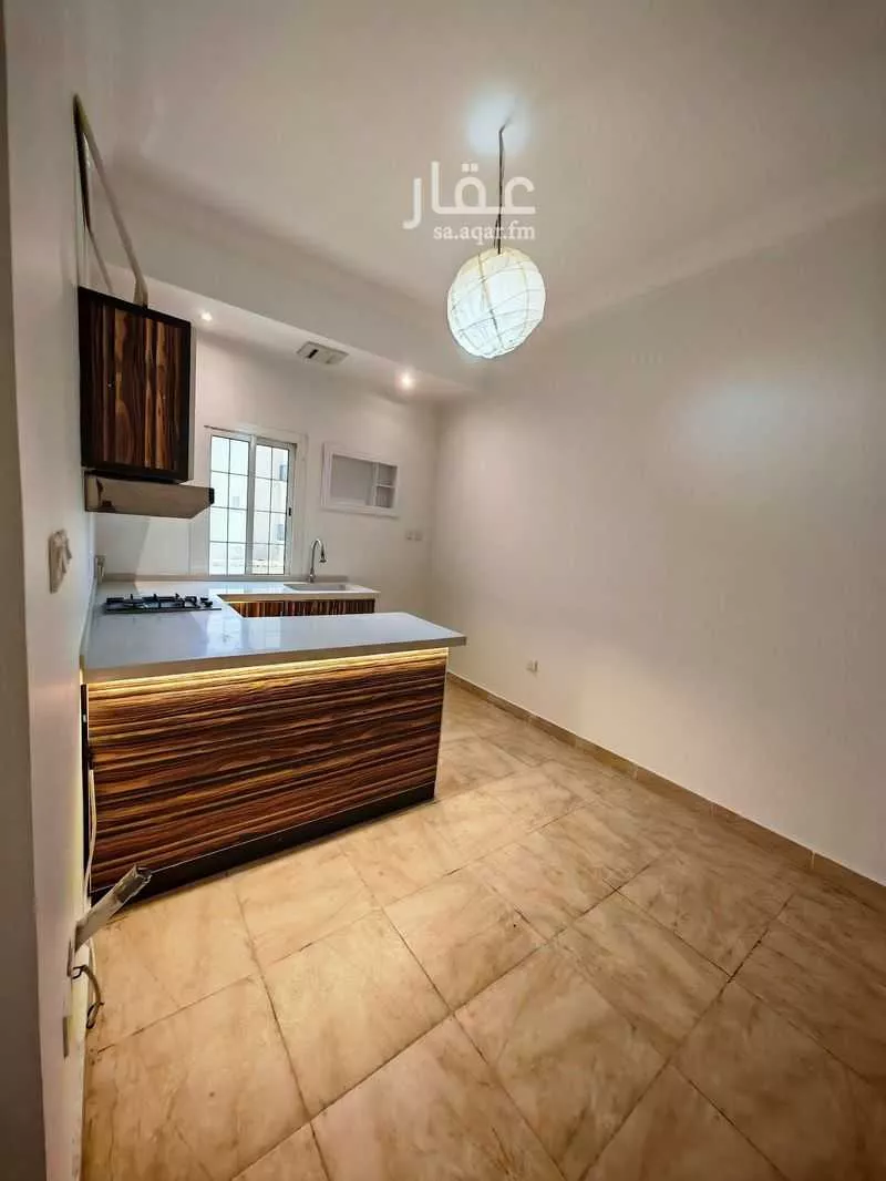 525 sqm building in Al Yaqout 6