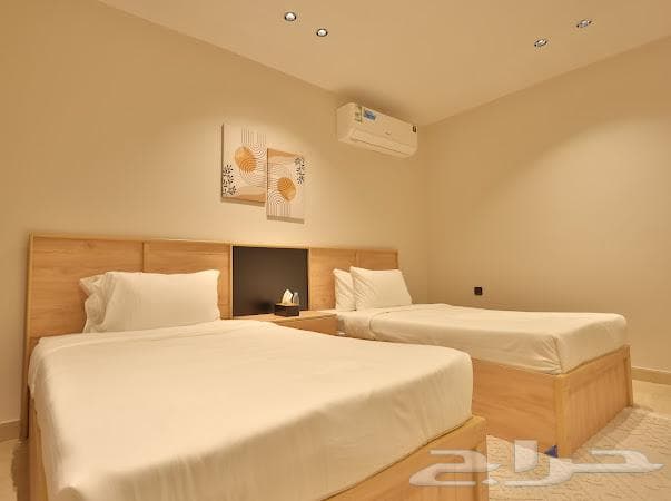 شقة 2 غرف في الحمرا 11