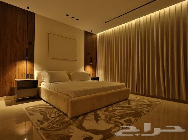 شقة 2 غرف في الحمرا 8