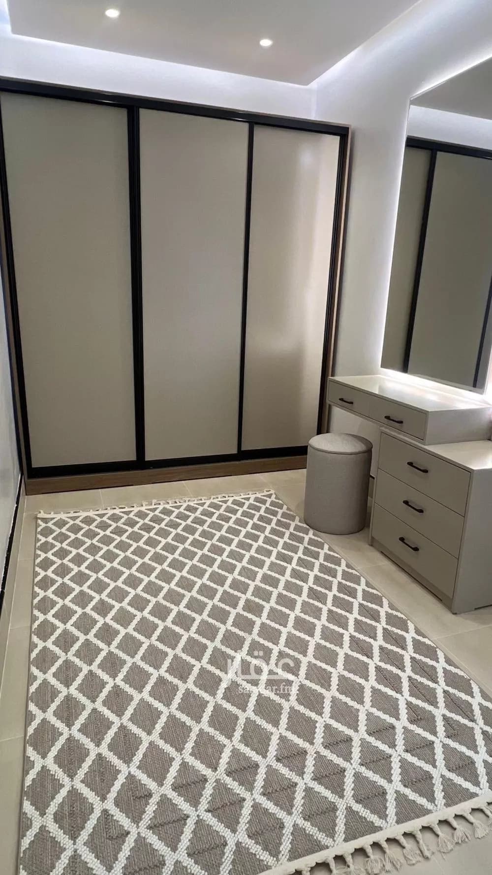 شقة 2 غرف في النفل 4