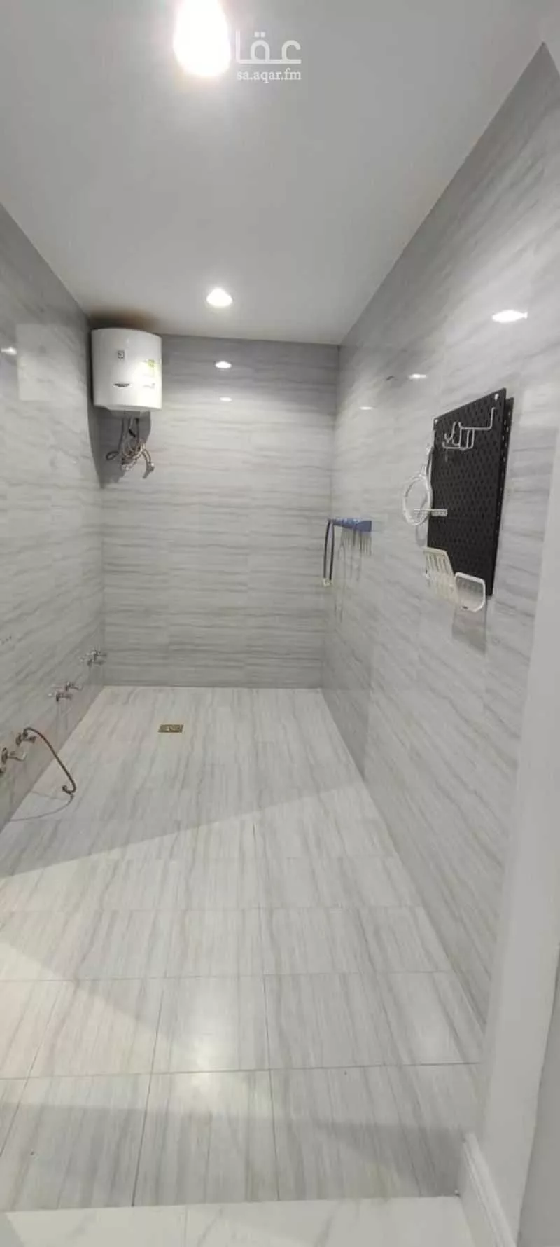 5 bedroom villa in Al Fayha 1