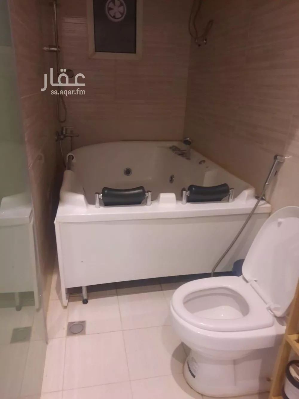 فيلا 23 غرف في الرمال 10