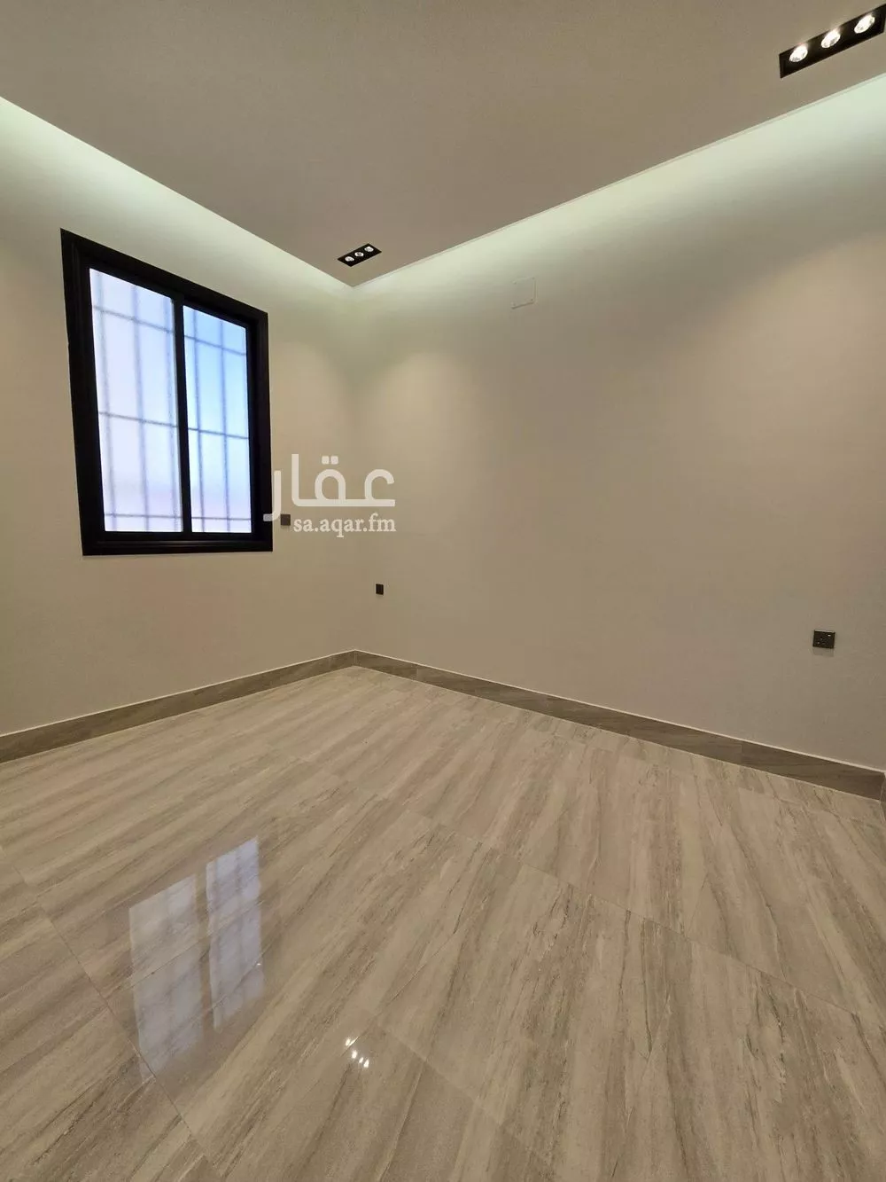 6 bedroom villa in Al Rimal 13