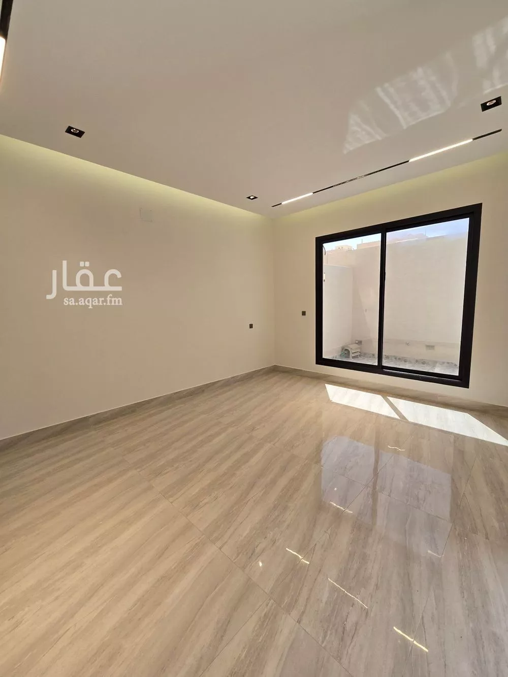 6 bedroom villa in Al Rimal 20