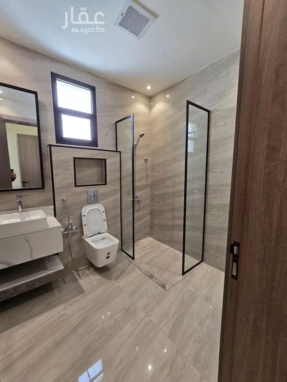 6 bedroom villa in Al Rimal 4