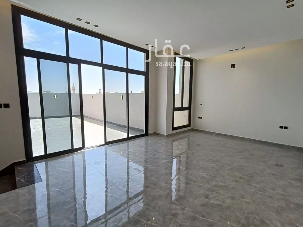 فيلا 5 غرف في الملك فيصل 2