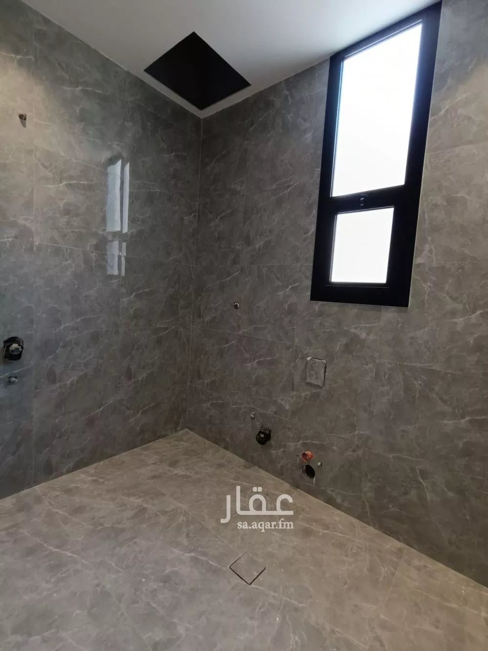 فيلا 5 غرف في الملك فيصل 13