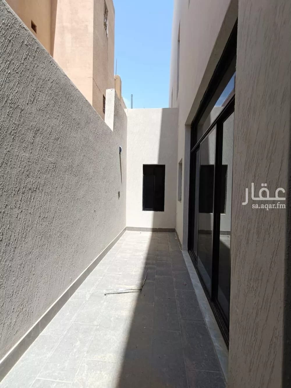 فيلا 5 غرف في الملك فيصل 14