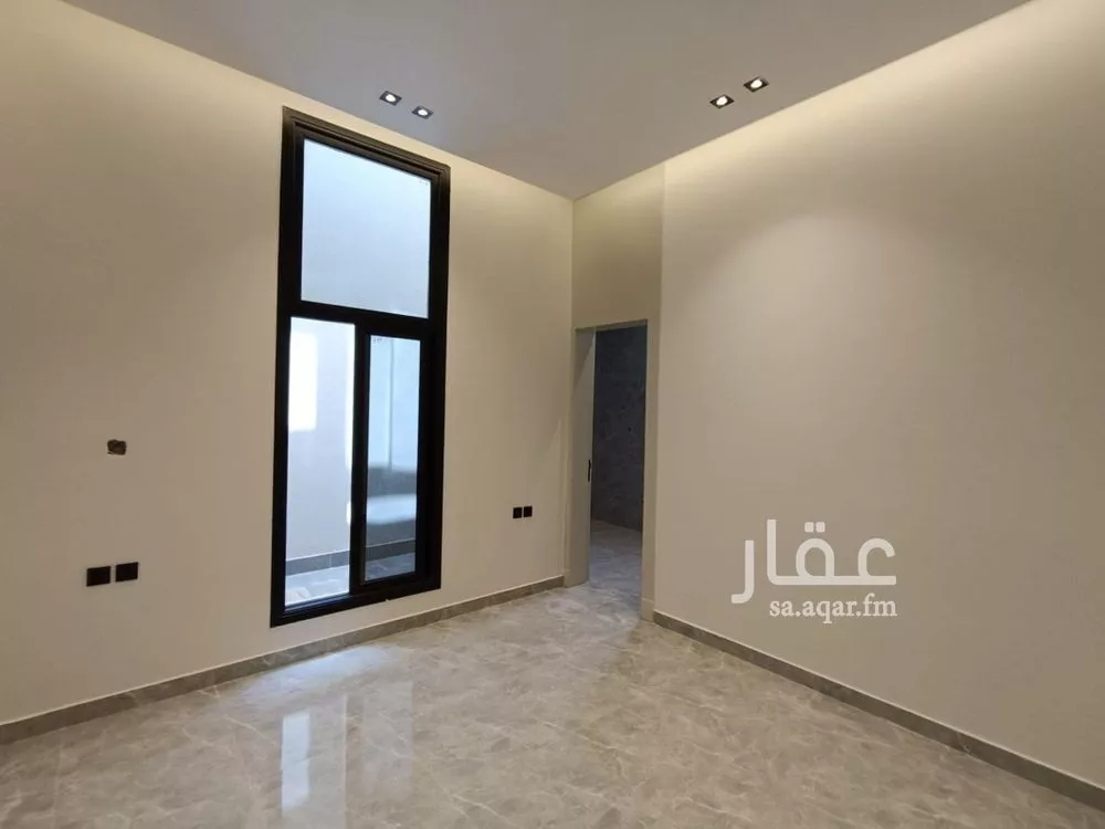 فيلا 5 غرف في الملك فيصل 16