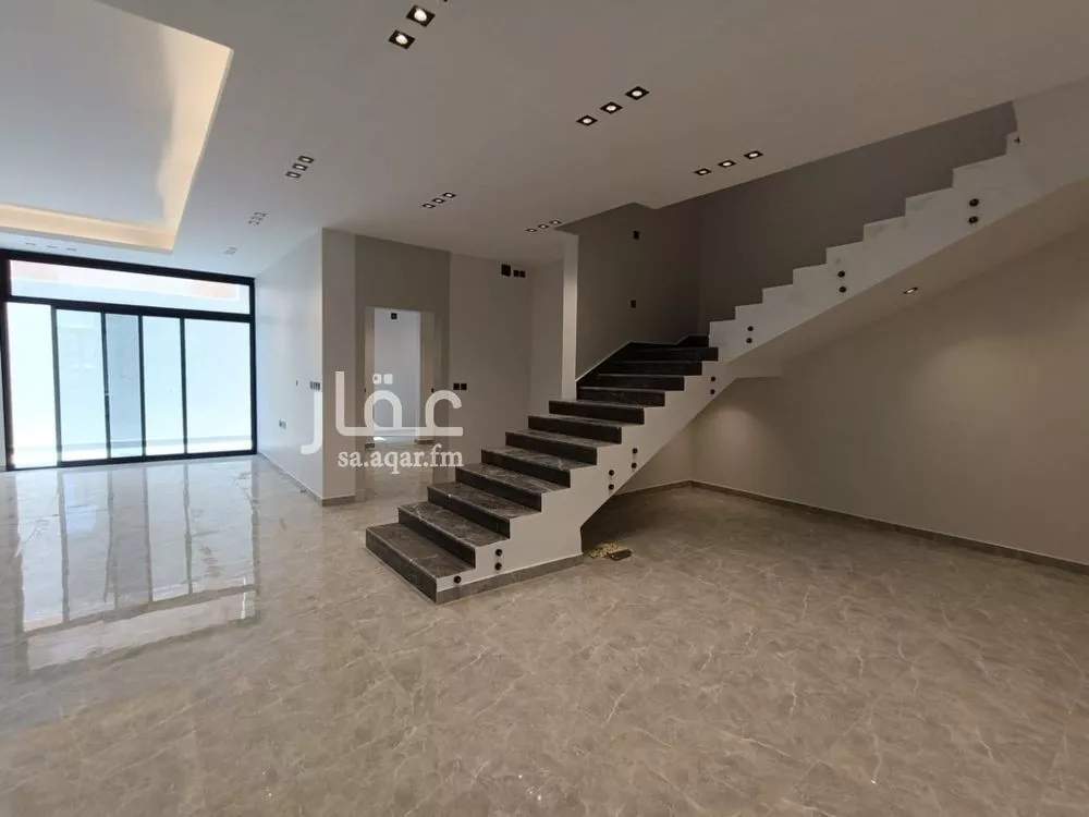 فيلا 5 غرف في الملك فيصل 17