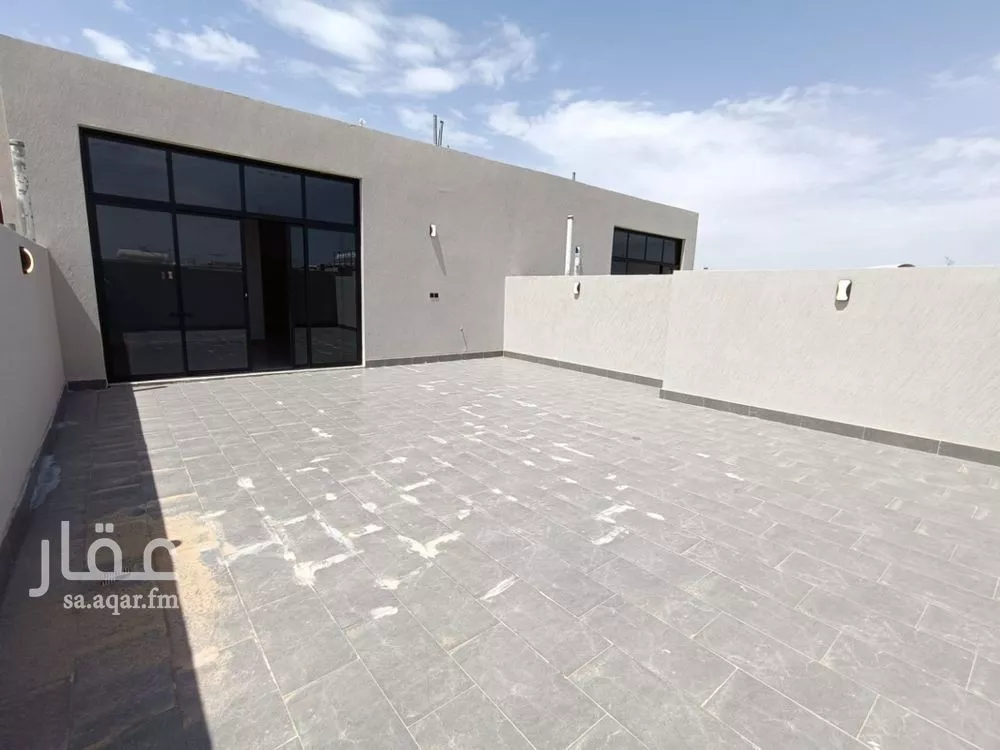 فيلا 5 غرف في الملك فيصل 20