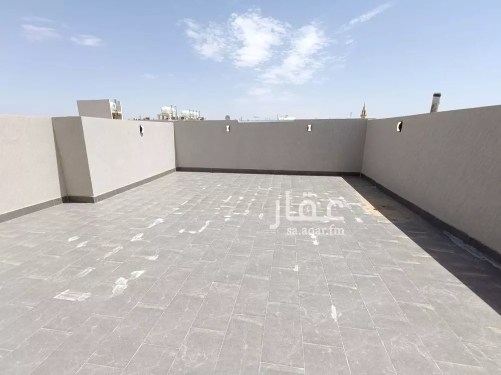 فيلا 5 غرف في الملك فيصل 23