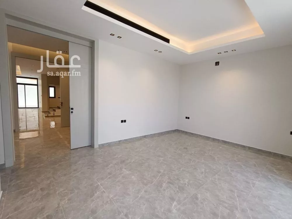 فيلا 5 غرف في الملك فيصل 27