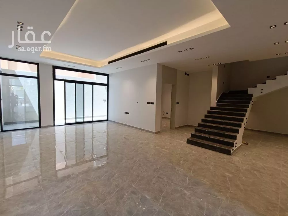 فيلا 5 غرف في الملك فيصل 7