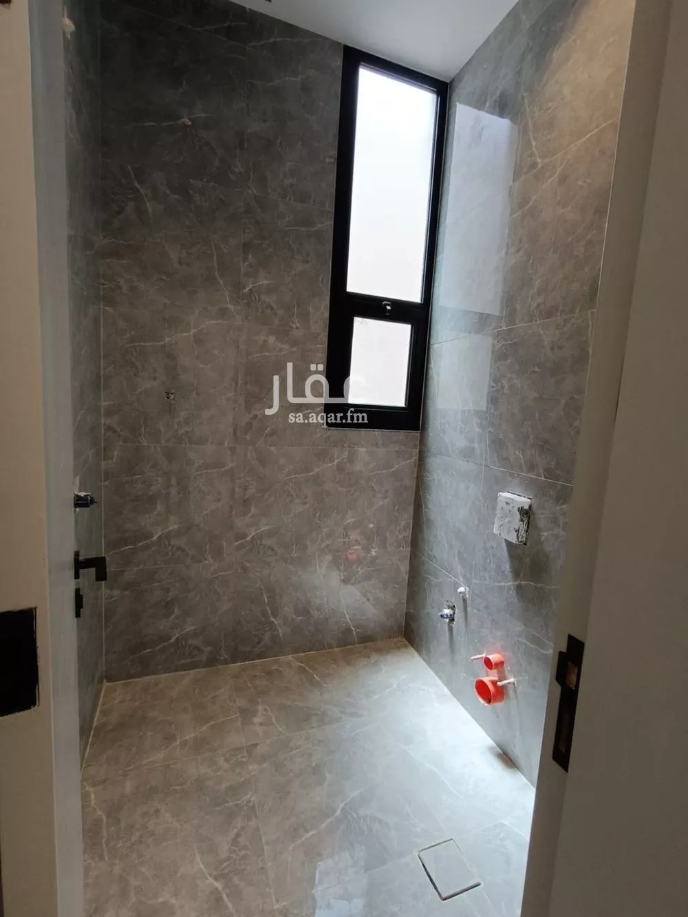 فيلا 5 غرف في الملك فيصل 10