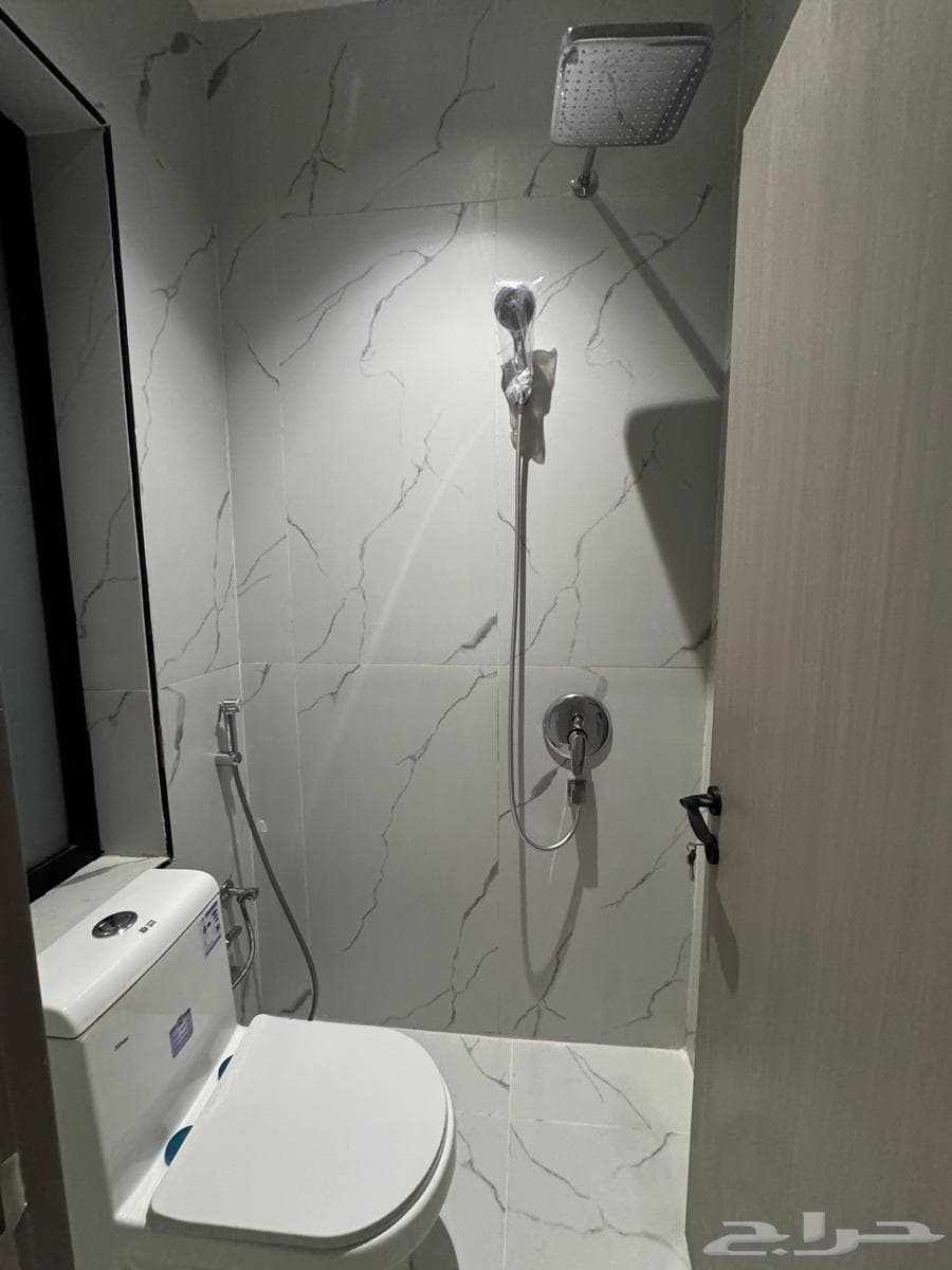 شقة 5 غرف في الفردوس 13