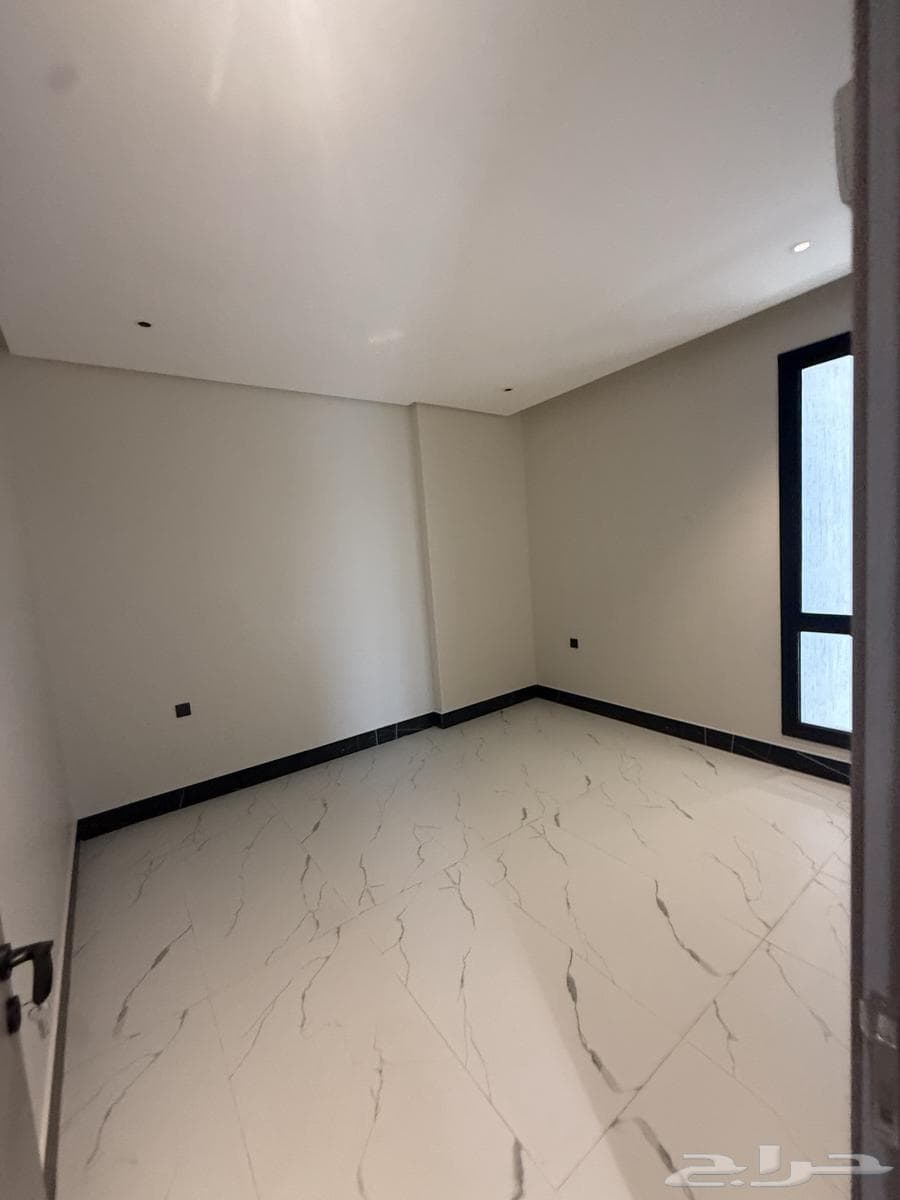 شقة 5 غرف في الفردوس 15