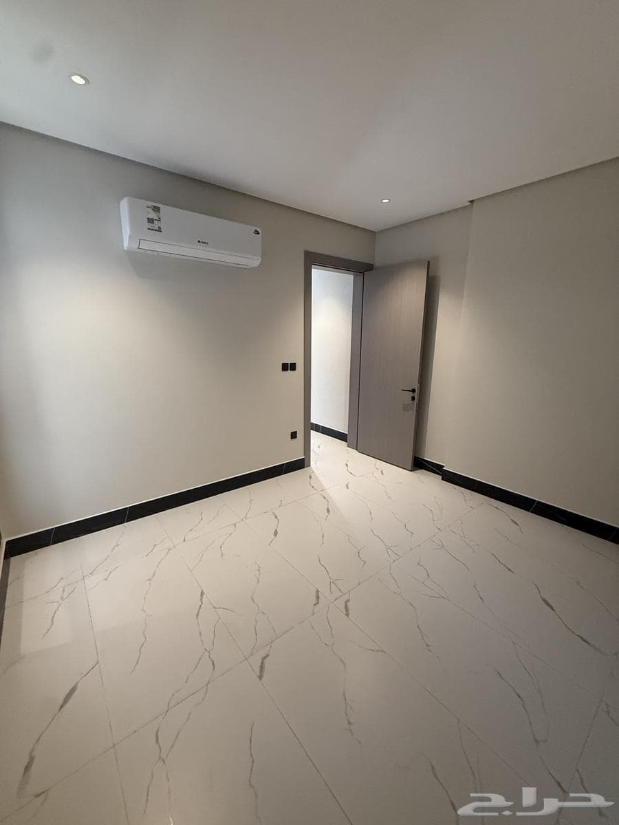 شقة 5 غرف في الفردوس 16