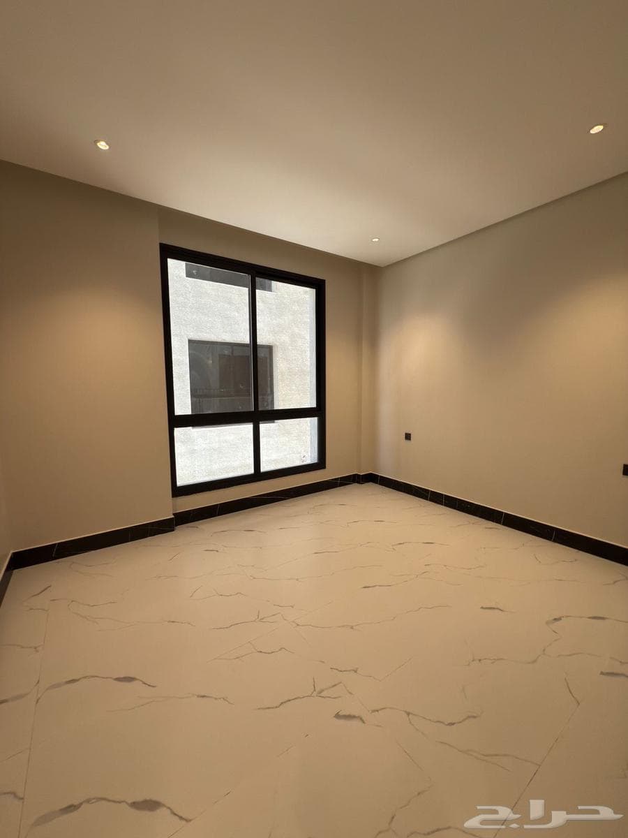 شقة 5 غرف في الفردوس 5