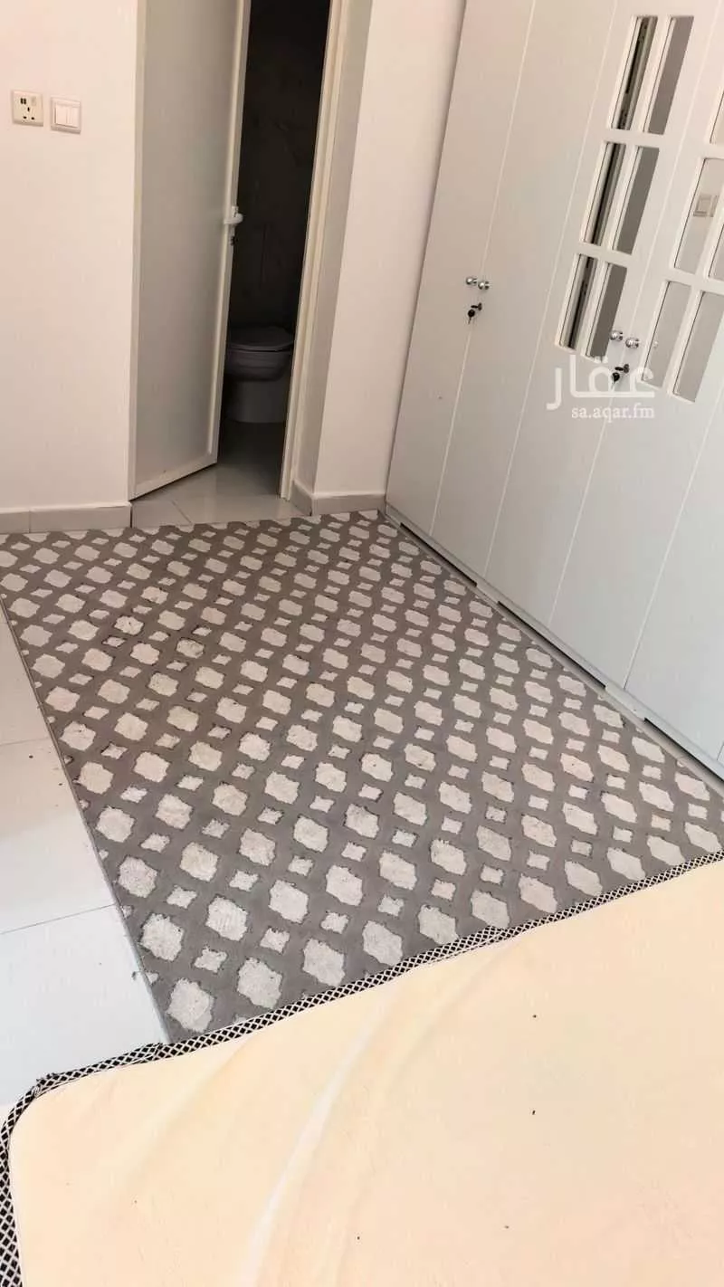 500 sqm building in Dahiat King Fahd 3