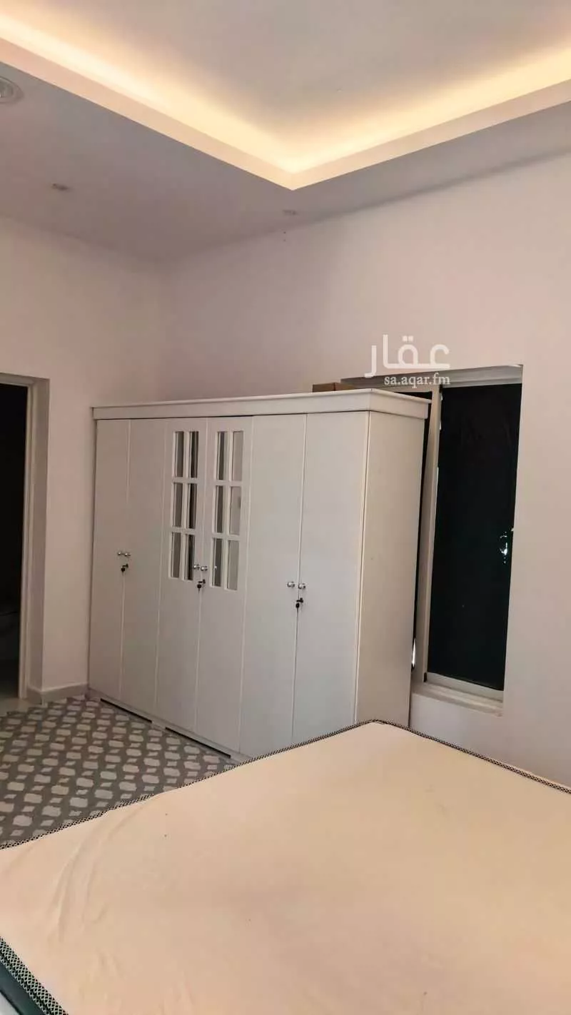 500 sqm building in Dahiat King Fahd 4