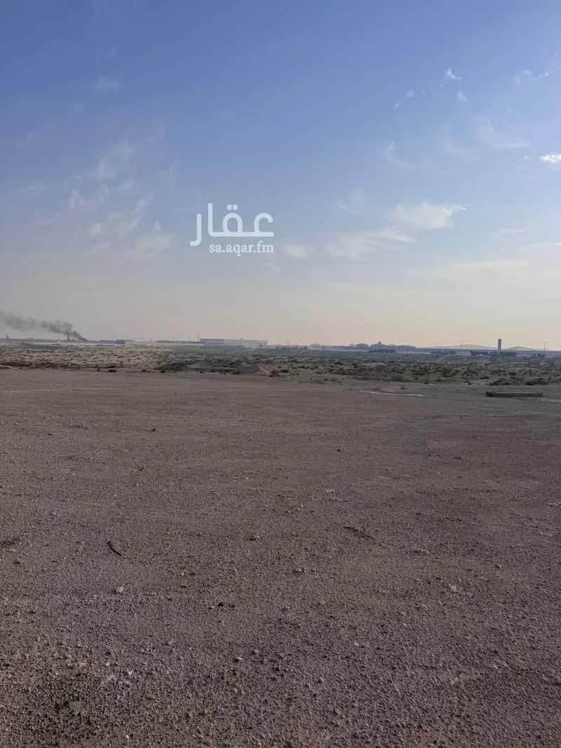أرض 80372 م² في الدمام 1