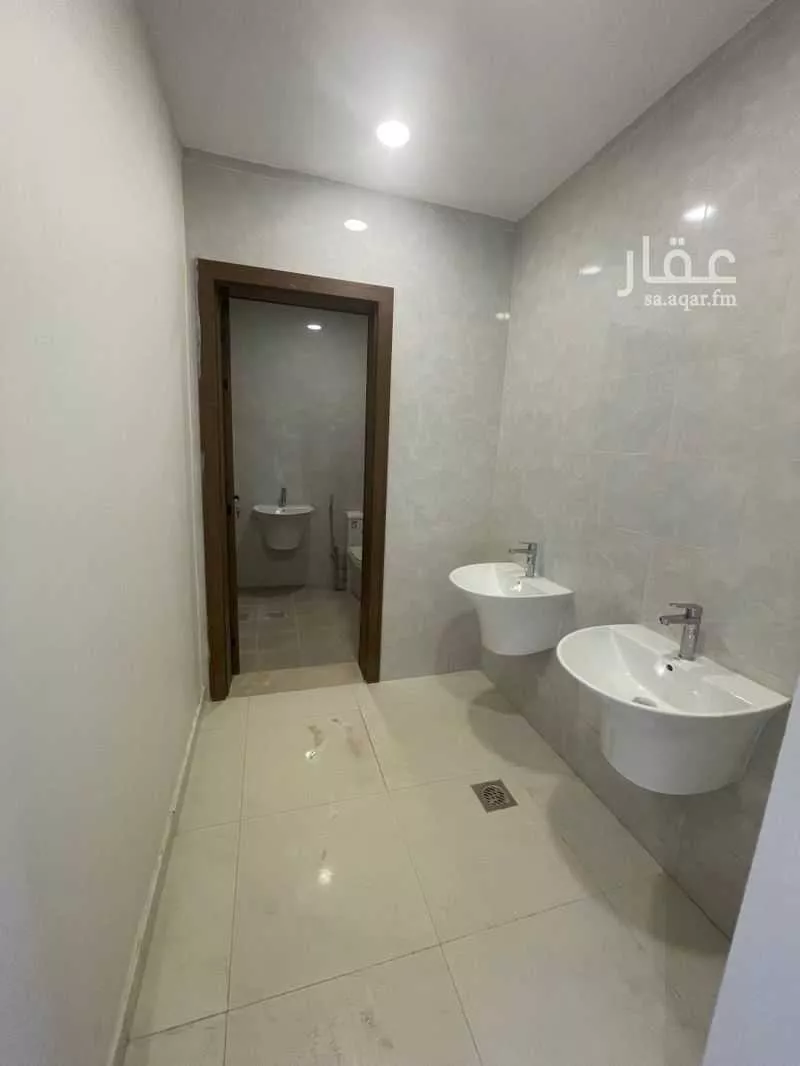 3 bedroom villa in Al Janadriyah 8