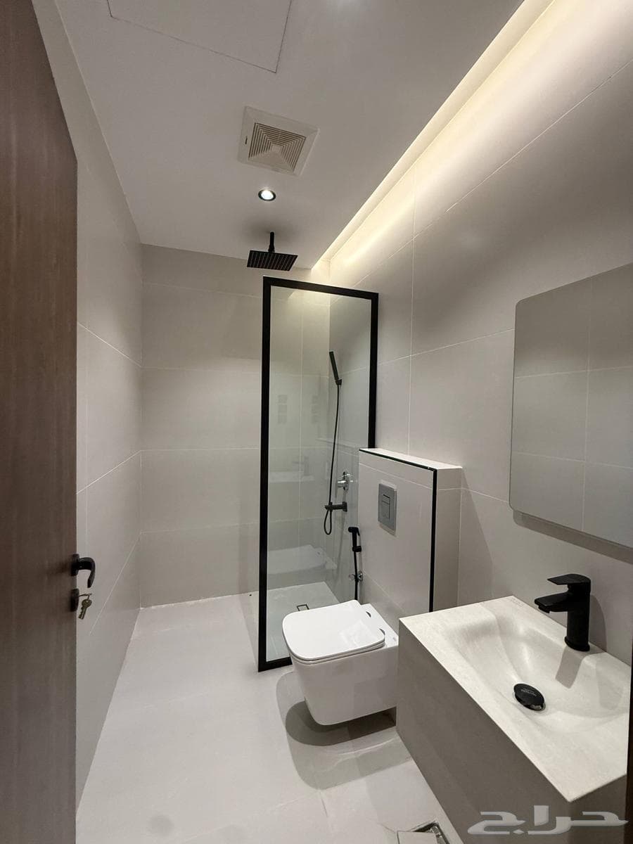 6 bedroom apartment in Al Shawqiyyah 12